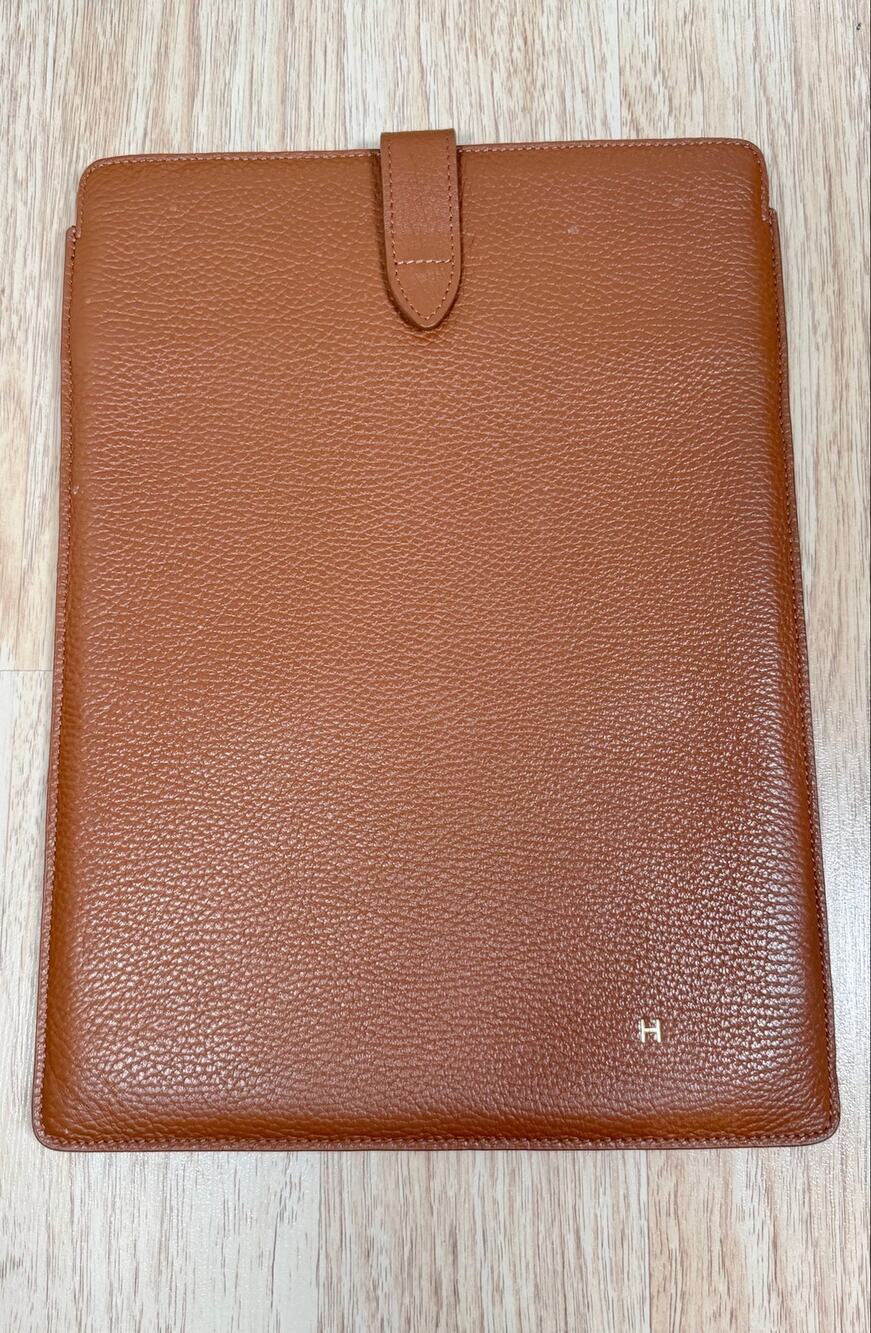 Cuyana Leather Laptop Sleeve